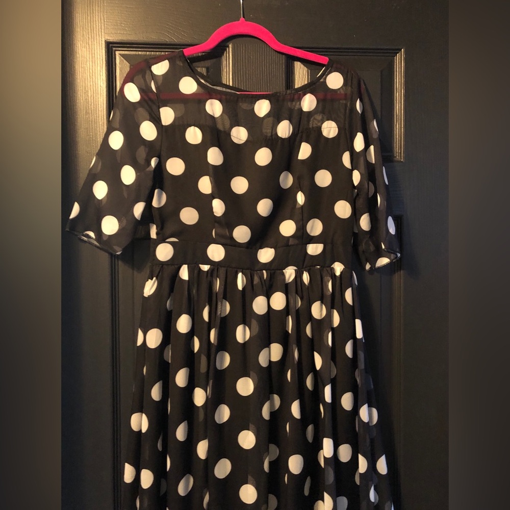 Women’s Black & White Chiffon Maxi Dress in Polka Dots 
Size S